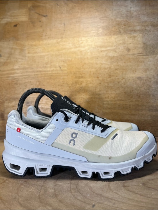 On Running Shoes - On CloudVenture WATERPROOF Womens Size 8 Trail Running Shoes Sneakers Gray